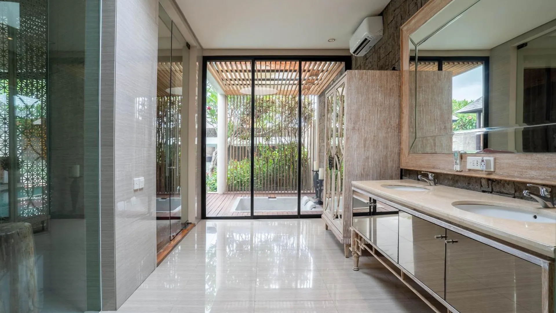 Berry Amour Romantic Villas Σεμινιάκ