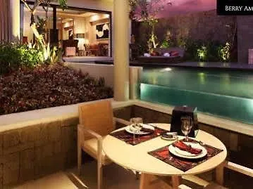 Berry Amour Romantic Villas Σεμινιάκ